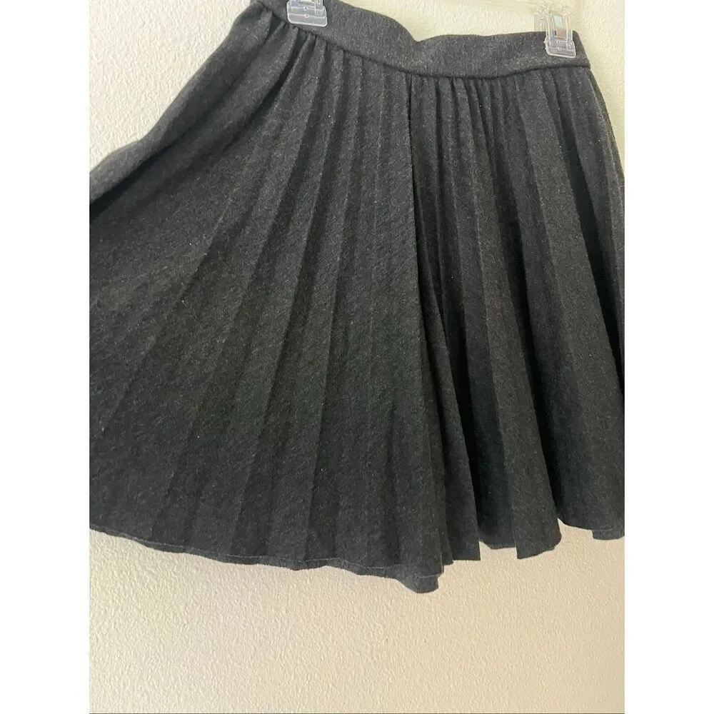 Zara black pleated mini skirt Girl size 13-14